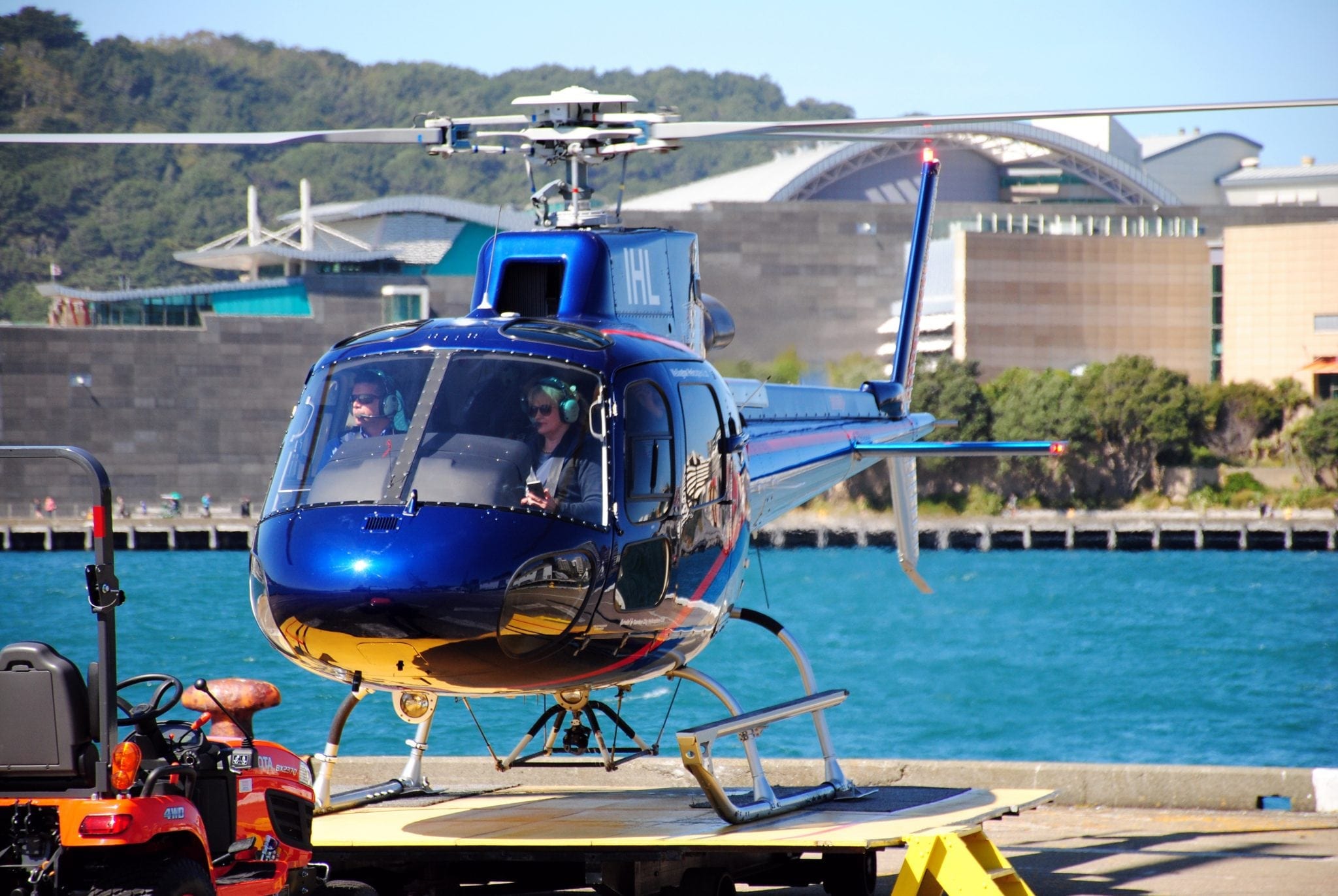 Eurocopter AS 350 ZK-IHL. Wellington NZ. 6.10.15. LH